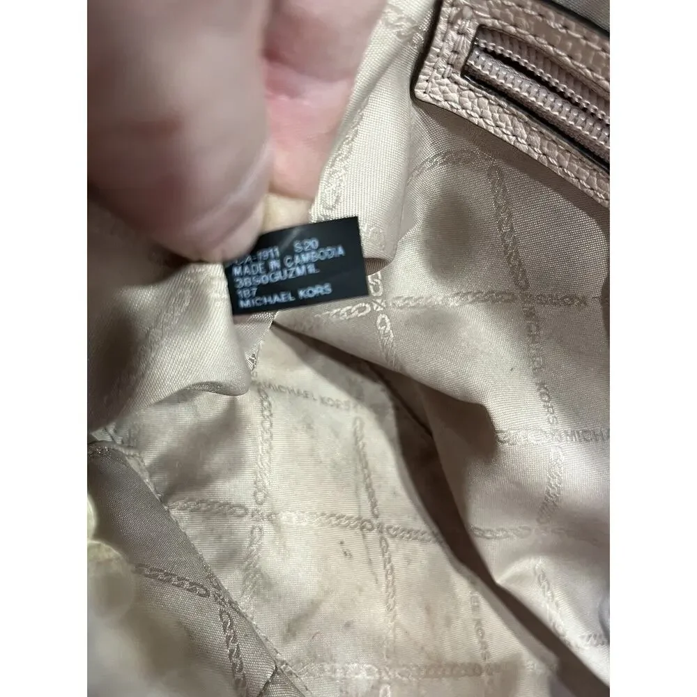 Michael Kors saffiano leather